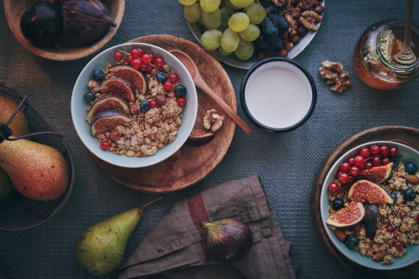 Bol de muesli pour un petit-déjeuner équilibré